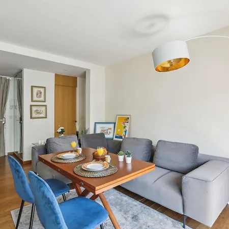 Trocadero & Arc De Triomphe With Balcony - Cityapartmentstay Apartment Paris