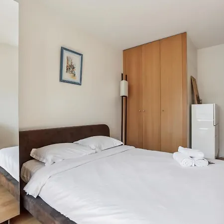 Trocadero & Arc De Triomphe - 1Br With Balcony Parijs